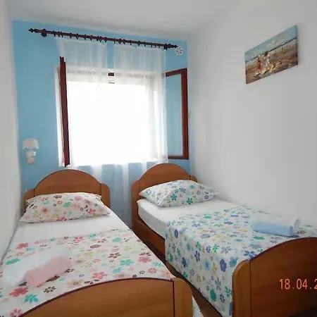 Ivo Holiday home Prigradica